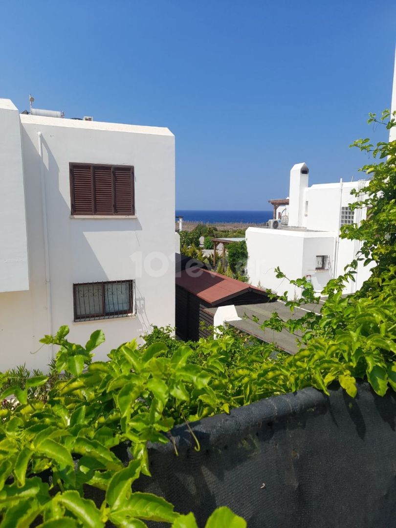 4+1 villa for sale near the sea in Tatylsu.