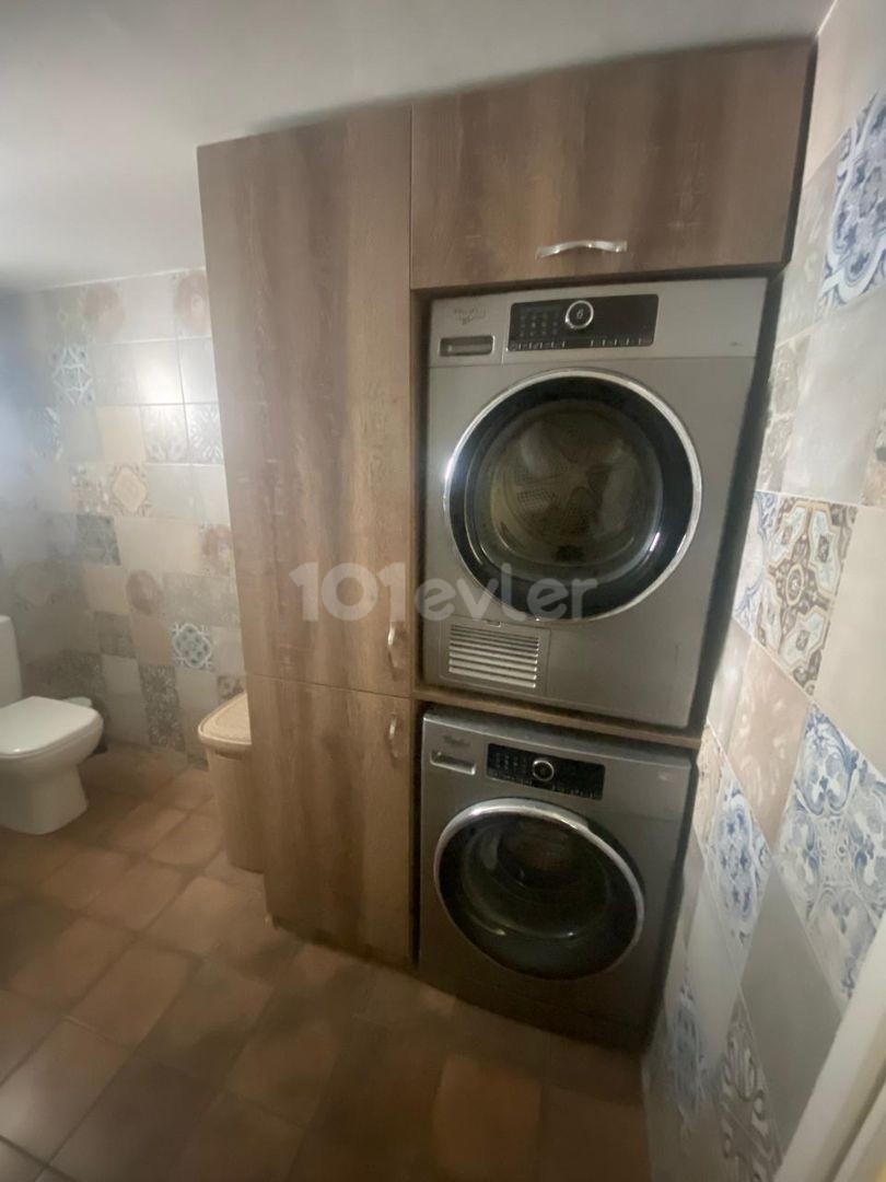 LEFKOŞA KÖŞKÜÇİFTLİKTE 3+1 MUHTEŞEM DAİRE MASRAF YOK FULL EŞYA