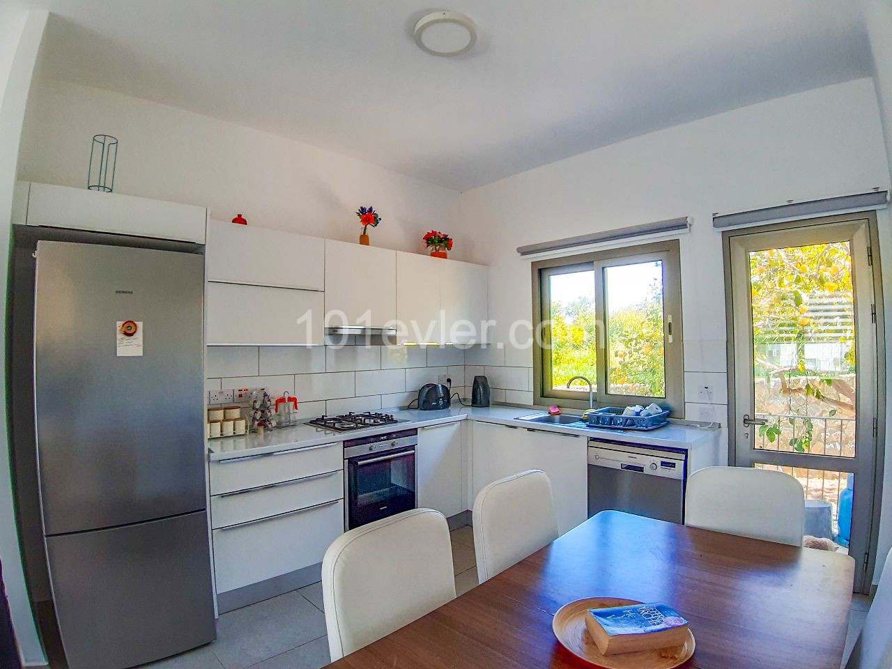 2 bedroom apt for sale in MILOS PARK COMPOUND