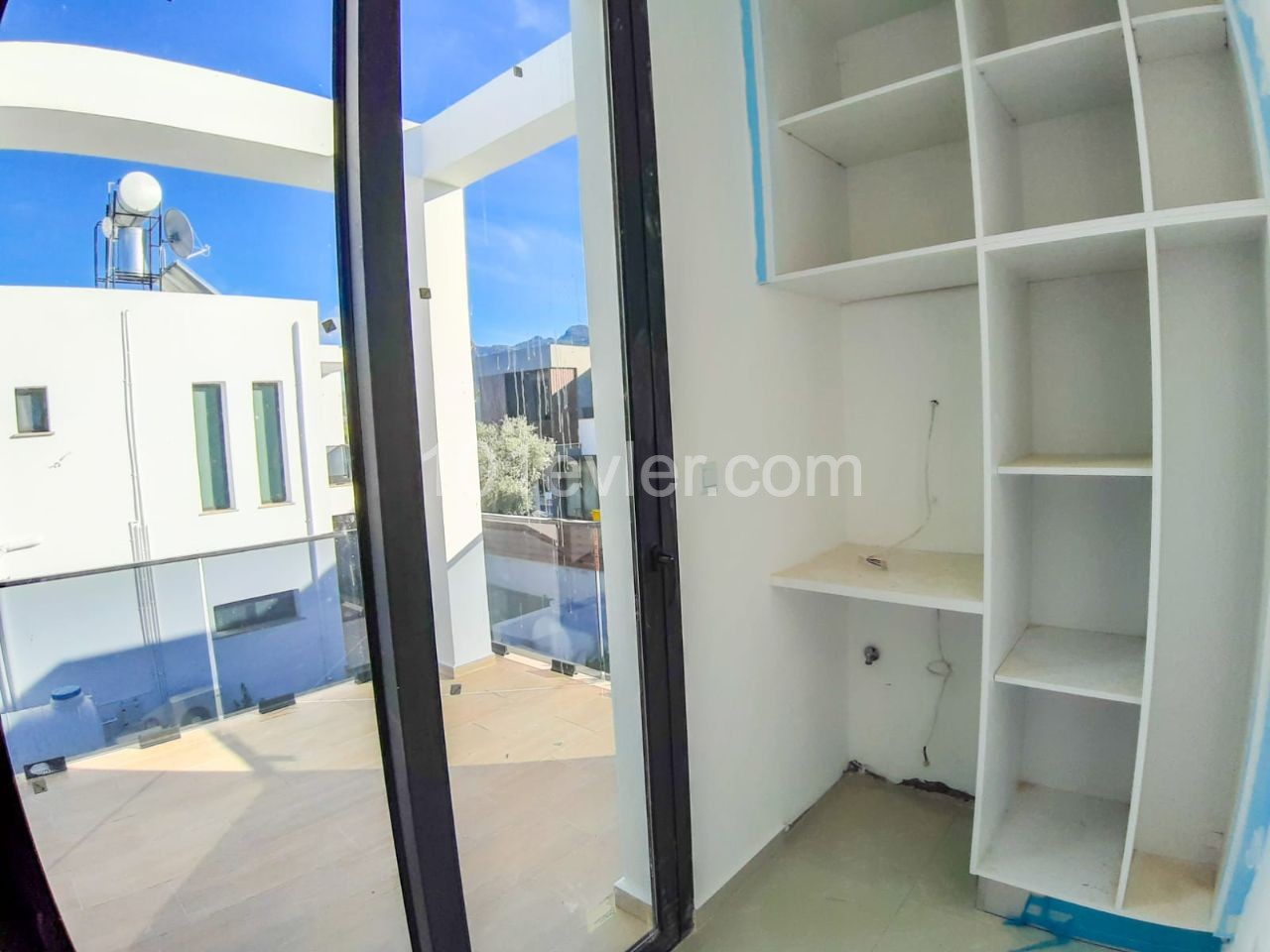 3+1 HAVUZLU MODERN TASARIM VILLA