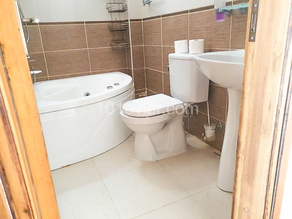 Penthouse Kaufen in Aşağı Girne, Kyrenia