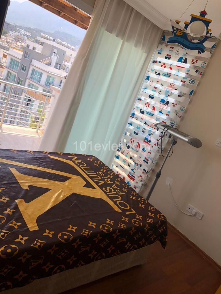 Penthouse Kaufen in Aşağı Girne, Kyrenia