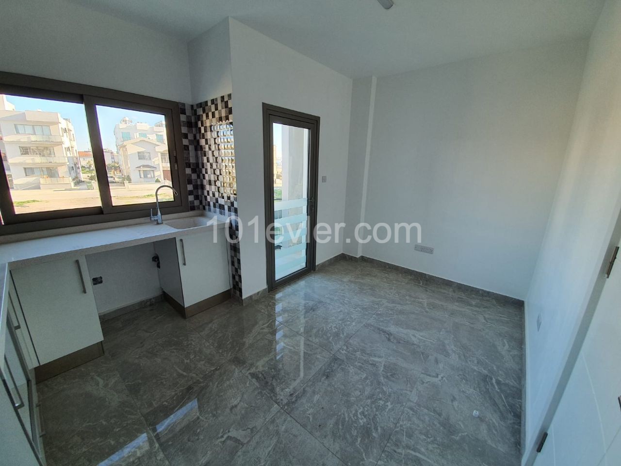 PERFECT FLAT IN GÖNYELİ!