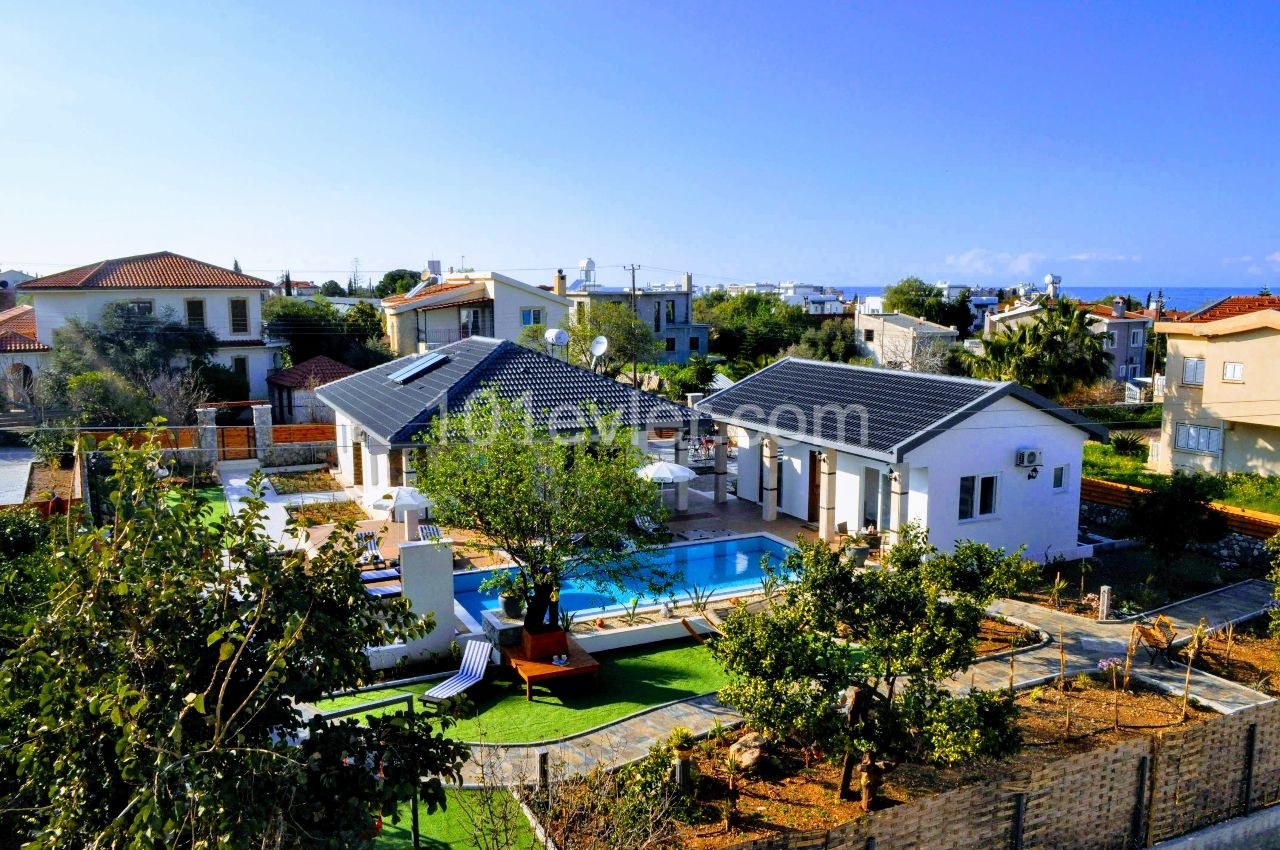 LUXURY VILLAS IN YESILTEPE