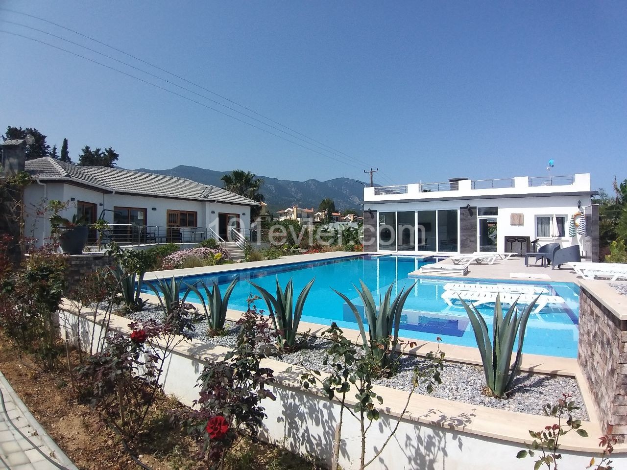 Villa zur täglichen Miete in anständiger Lage in Alsancak **  ** 