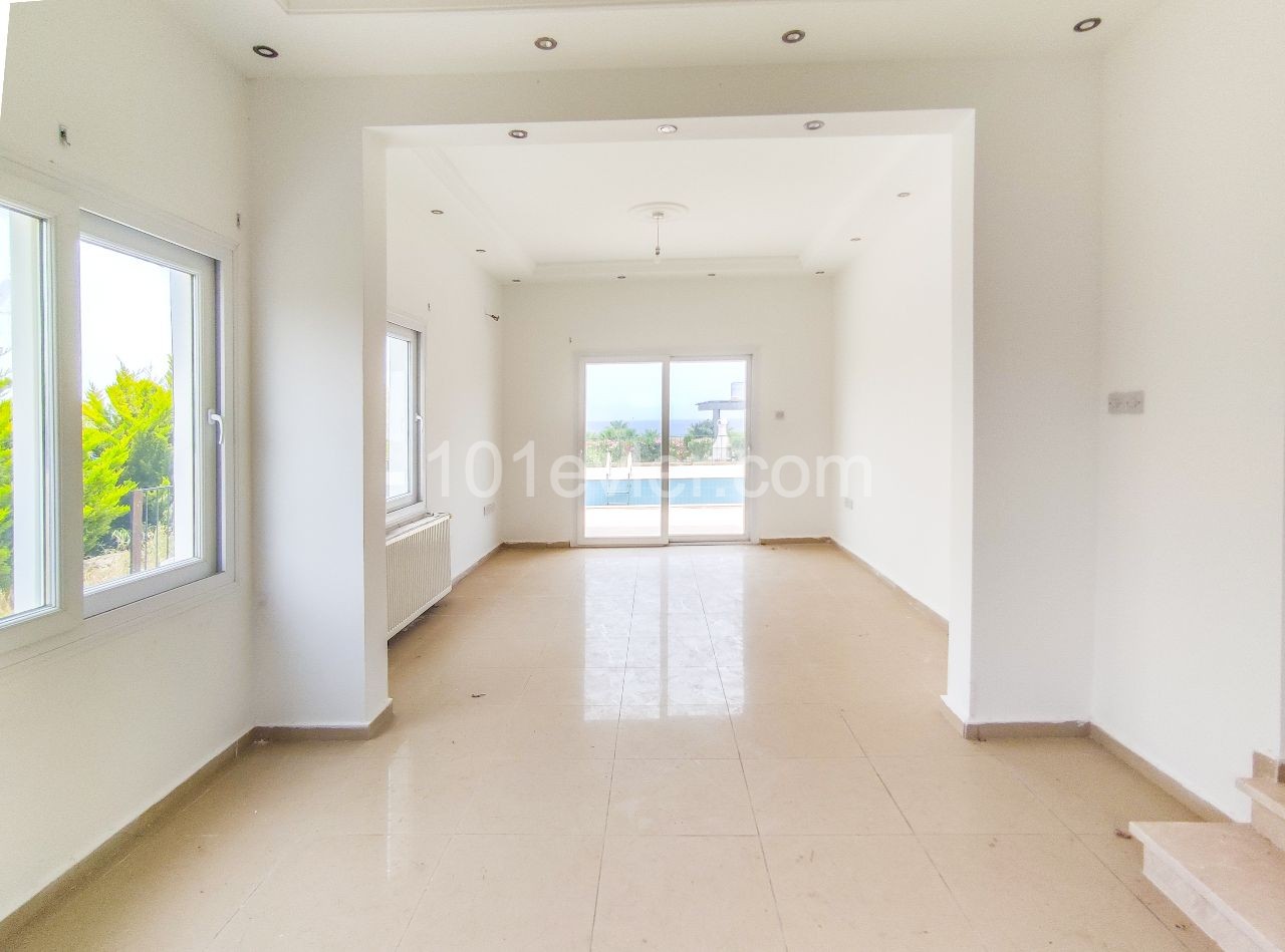 3+1 300m2 VILLA, Deniz 50 M ** 