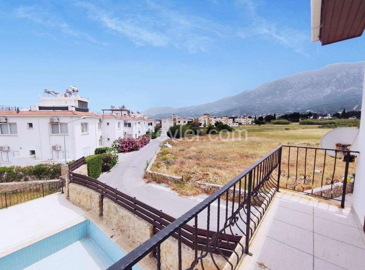 3 + 1 300m2 VILLA, 50 M TO THE SEA