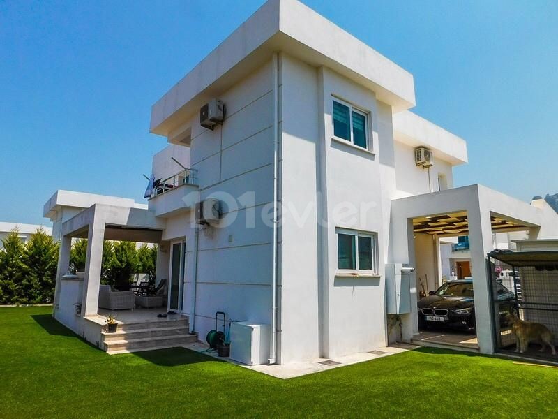 LUXUS 3 + 1 VILLA ZU VERMIETEN IN KYRENIA-KARAOGLANOGLU BEÖLESI ** 