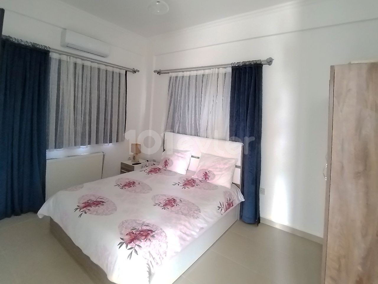 Alsancak bölgesinde 5 Yatak odalı Özel Havuzlu Günlük Kiralık Villa