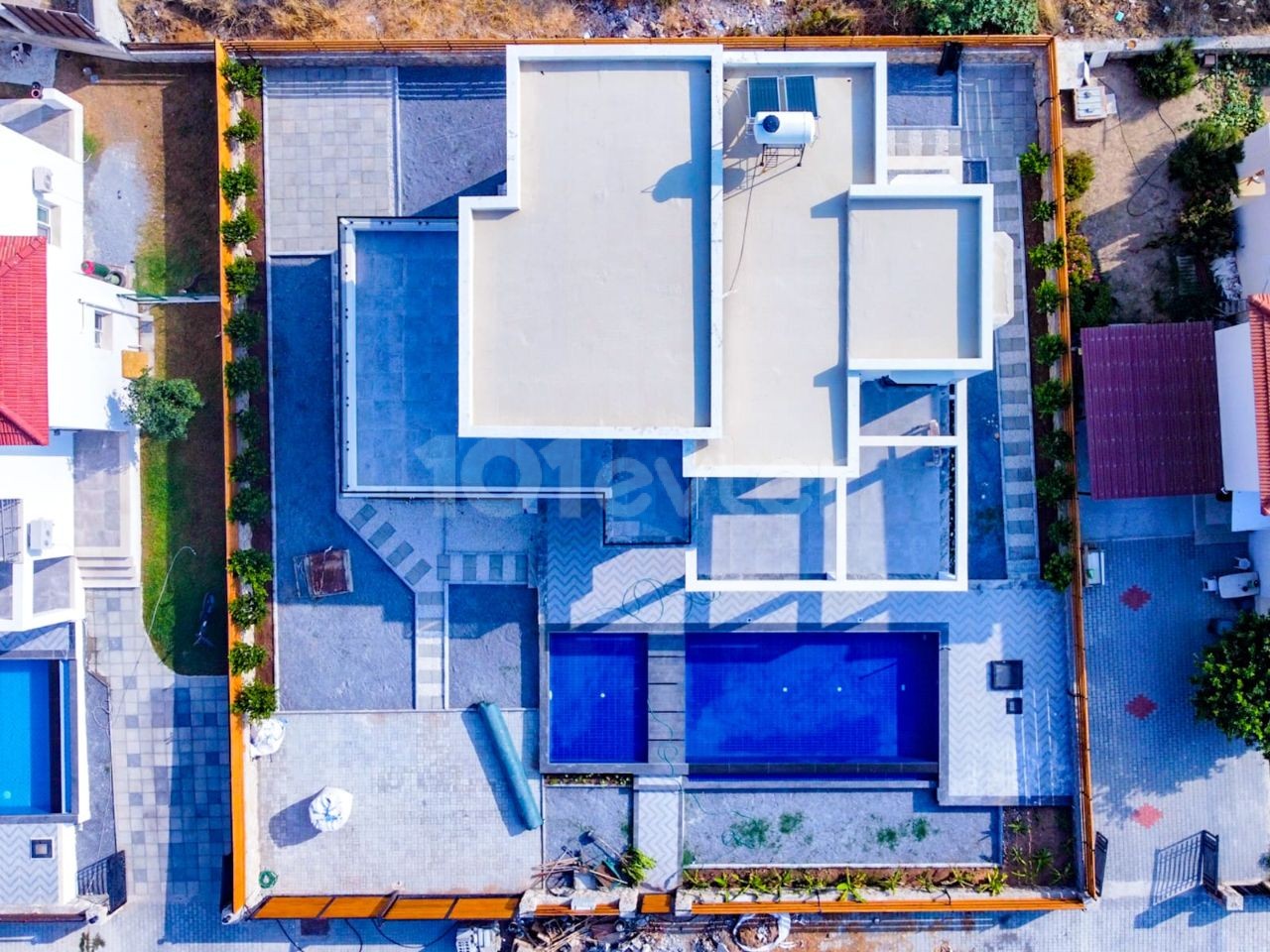 4+1 YENI MODERN VILLA