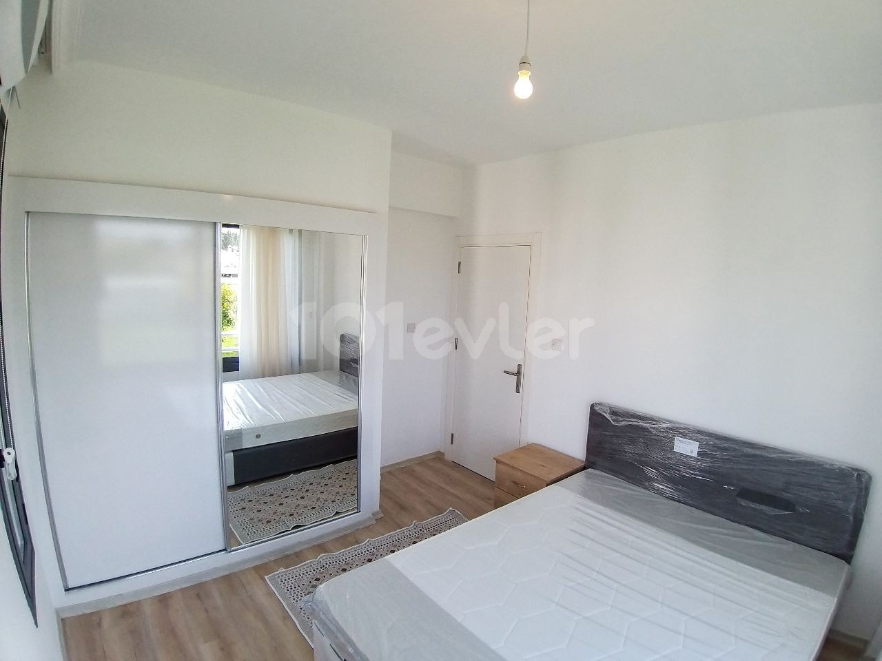 2+1 Flat for Rent in Alsancak, within walking distance to the main street and the sea