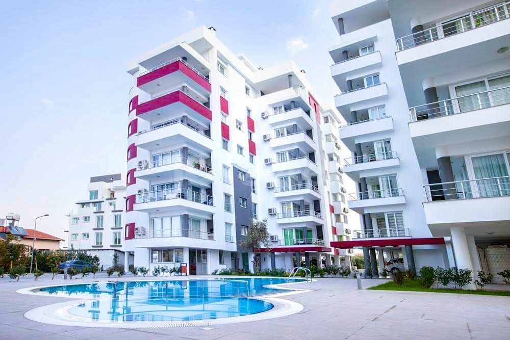 3+1 KIRALIK PENTHOUSE. GIRNE MERKEZ. HAVUZLU SITE IÇERISINDE  