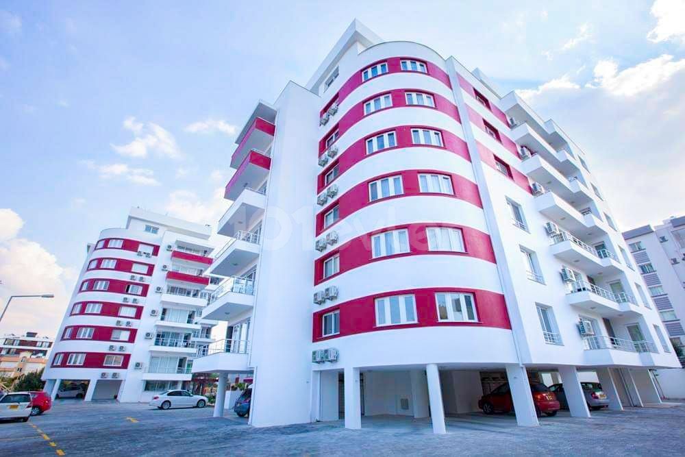 3+1 KIRALIK PENTHOUSE. GIRNE MERKEZ. HAVUZLU SITE IÇERISINDE  