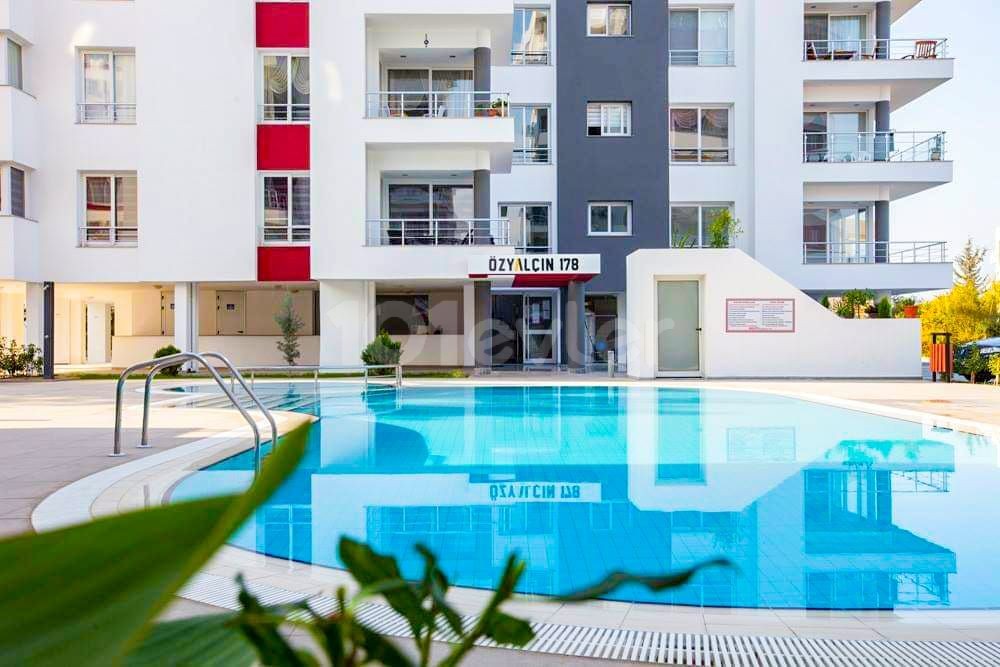 3+1 PENTHOUSE FOR RENT. KYRENIA CENTER. INSIDE THE SITE WITH POOL