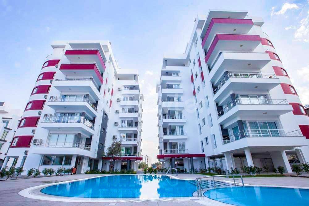 3+1 KIRALIK PENTHOUSE. GIRNE MERKEZ. HAVUZLU SITE IÇERISINDE  