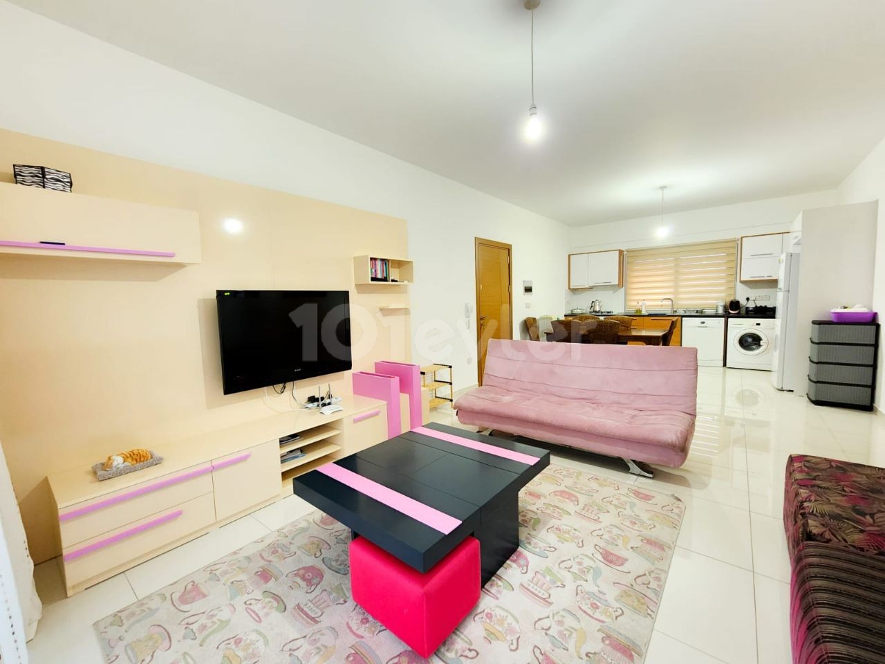 2 BEDROOM FLAT FOR SALE!!