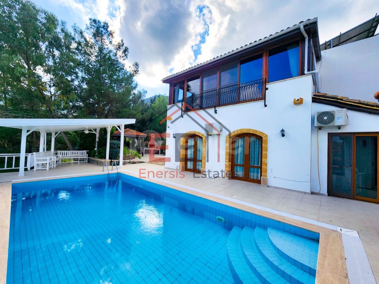 3+2 SATILIK MUHTEŞEM PRIVATE VILLA