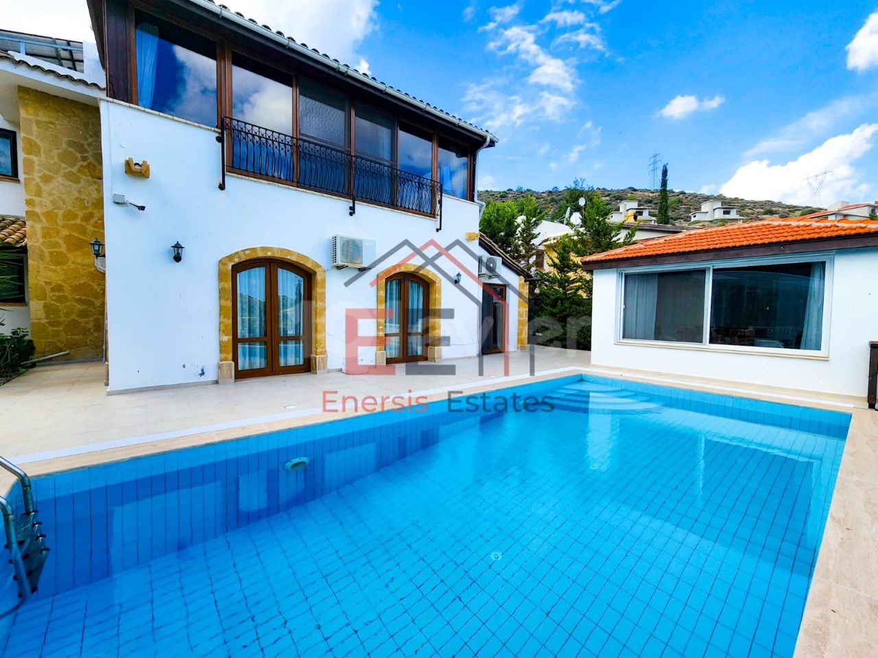 3+2 SATILIK MUHTEŞEM PRIVATE VILLA