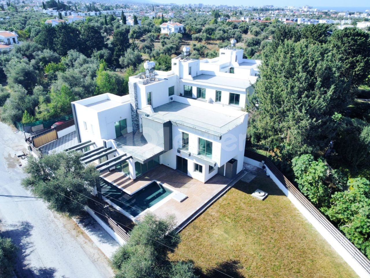  4+1 NEUE MODERNE VILLA ZU VERKAUFEN