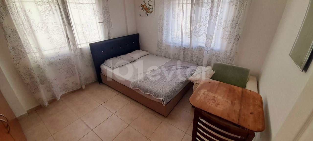 2+1 komplett möbliertes Luxus-Penthouse in Hamitköy, Nikosia, in der Nähe von CIU & NEU, Märkten und Haltestellen