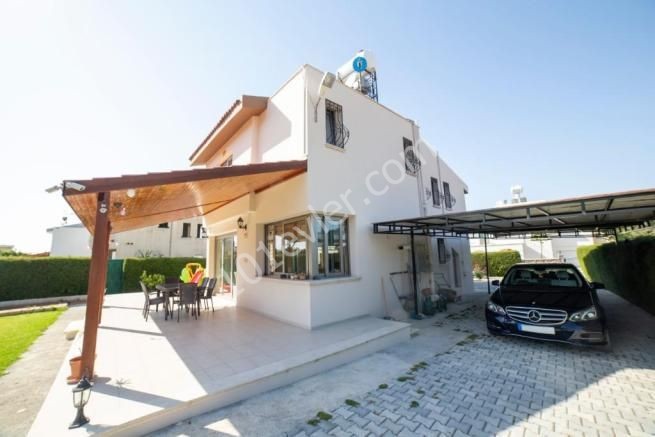 Villa Kaufen in Karşıyaka, Kyrenia