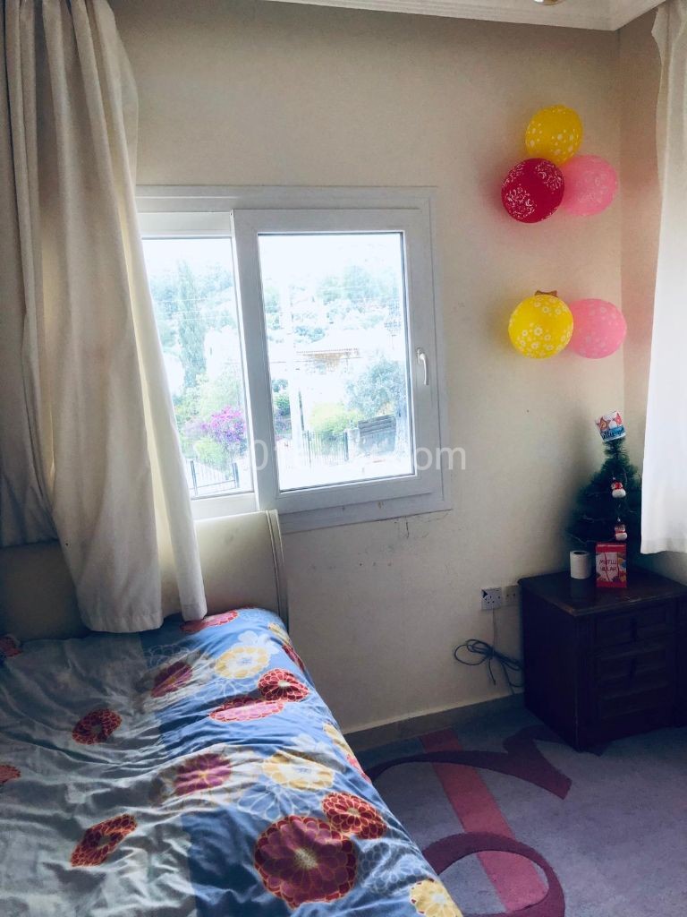 3-Zimmer-Wohnung mit Blick auf Alsancak dag ** 