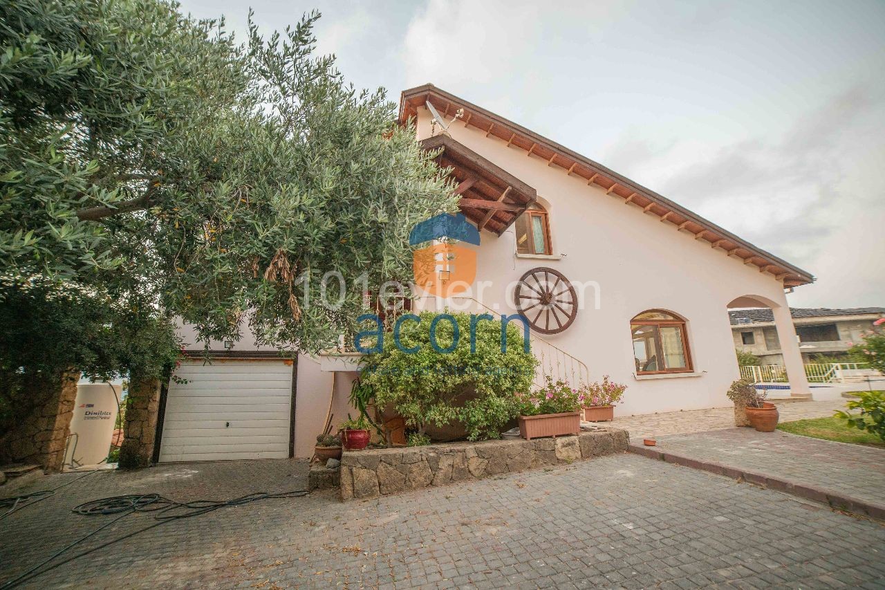 Outstanding Opportunity In Karmi 2 Homes, 2 Pools And 2 Titles On 2.5 Donum Land