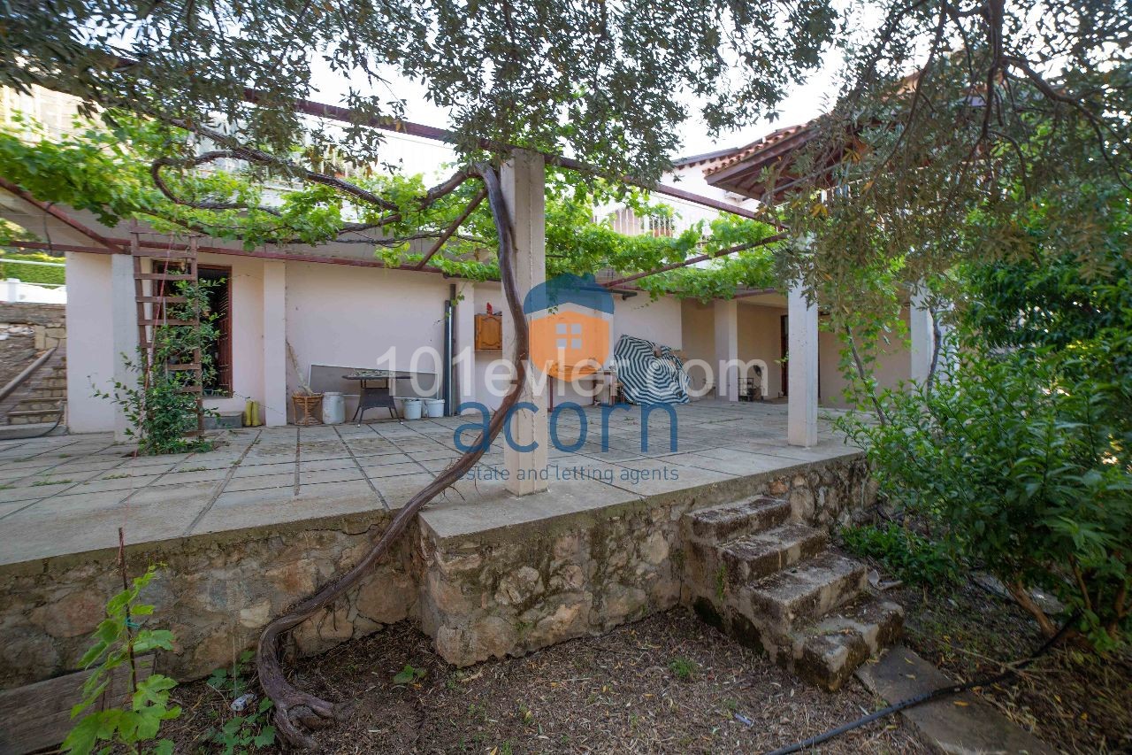 Outstanding Opportunity In Karmi 2 Homes, 2 Pools And 2 Titles On 2.5 Donum Land