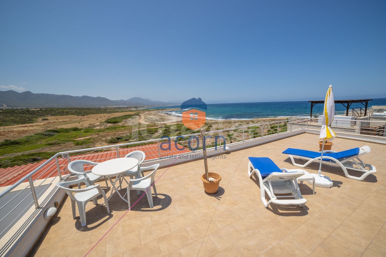 Tranquil lifestyle with stunning sunsets, beautiful sea and mountain views