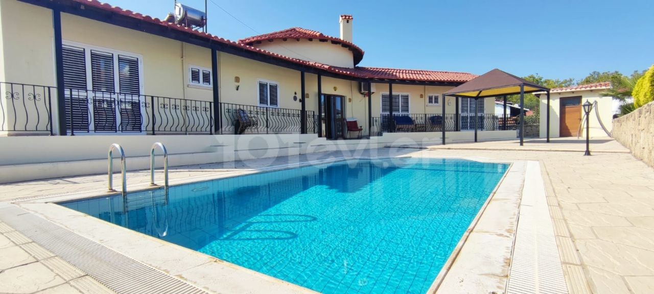 Single Level With Genuine Family Appeal, Catalkoy