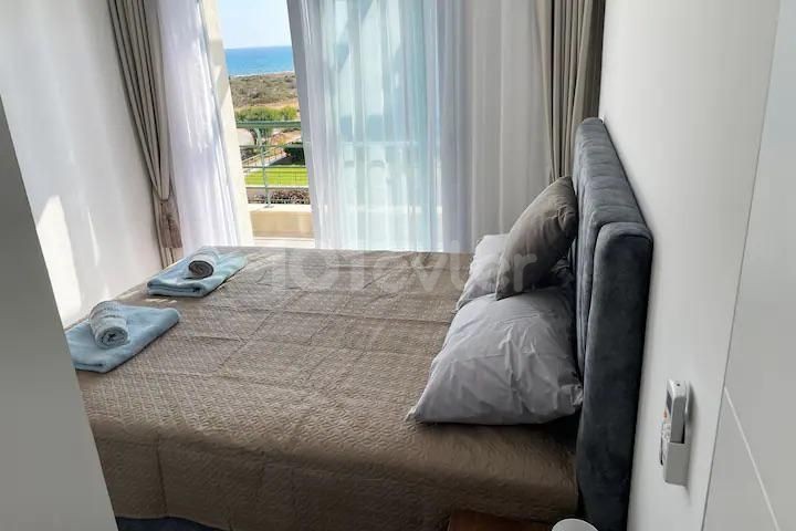 Bright 3 bedroom  Seaview apartment