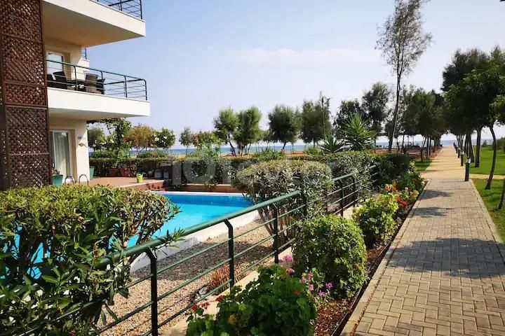 Bright 3 bedroom  Seaview apartment