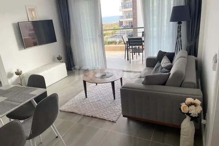 Bright 3 bedroom  Seaview apartment