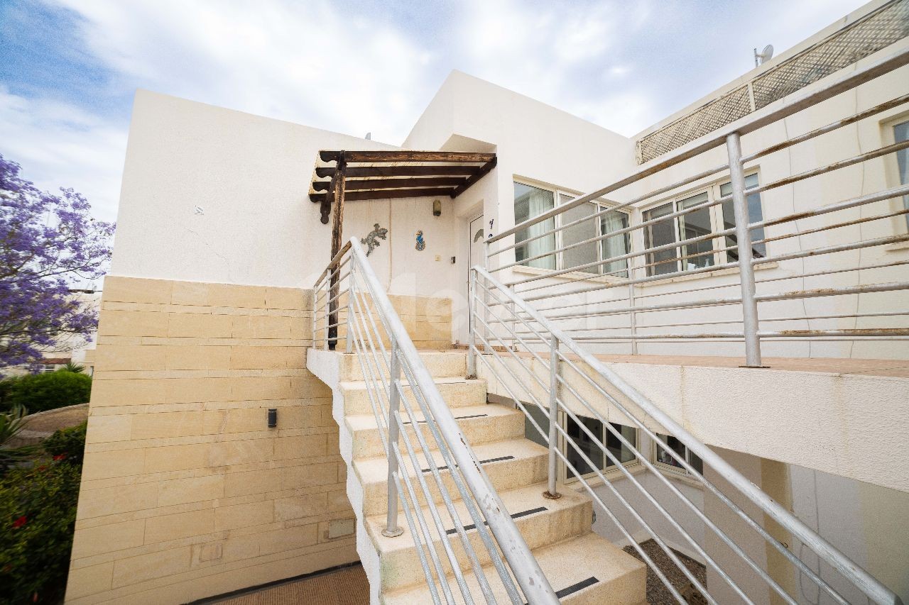 Immaculately Presented 2 Bedroom Penthouse With Private Roof Terrace, Esentepe