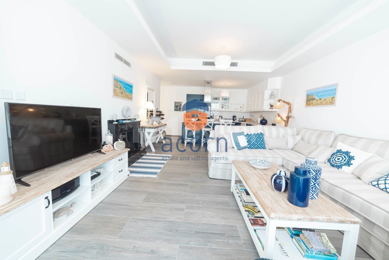 Immaculate and Modern 3 Bedroom, 3 Bathroom Bungalow With Private Pool and Large Roof Terrace With Stunning Sea Views. Situated On The Fantastic Sun Valley Beachside Complex The Cove