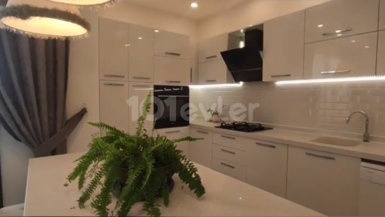 Very luxury 2+1 flat in Caddem