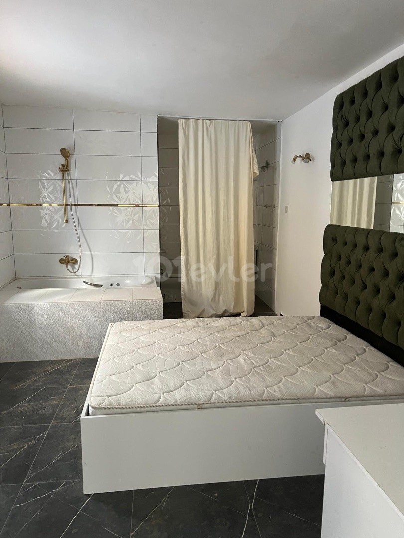 Rental 1+1 seprate house in Gulseren with bathtub 