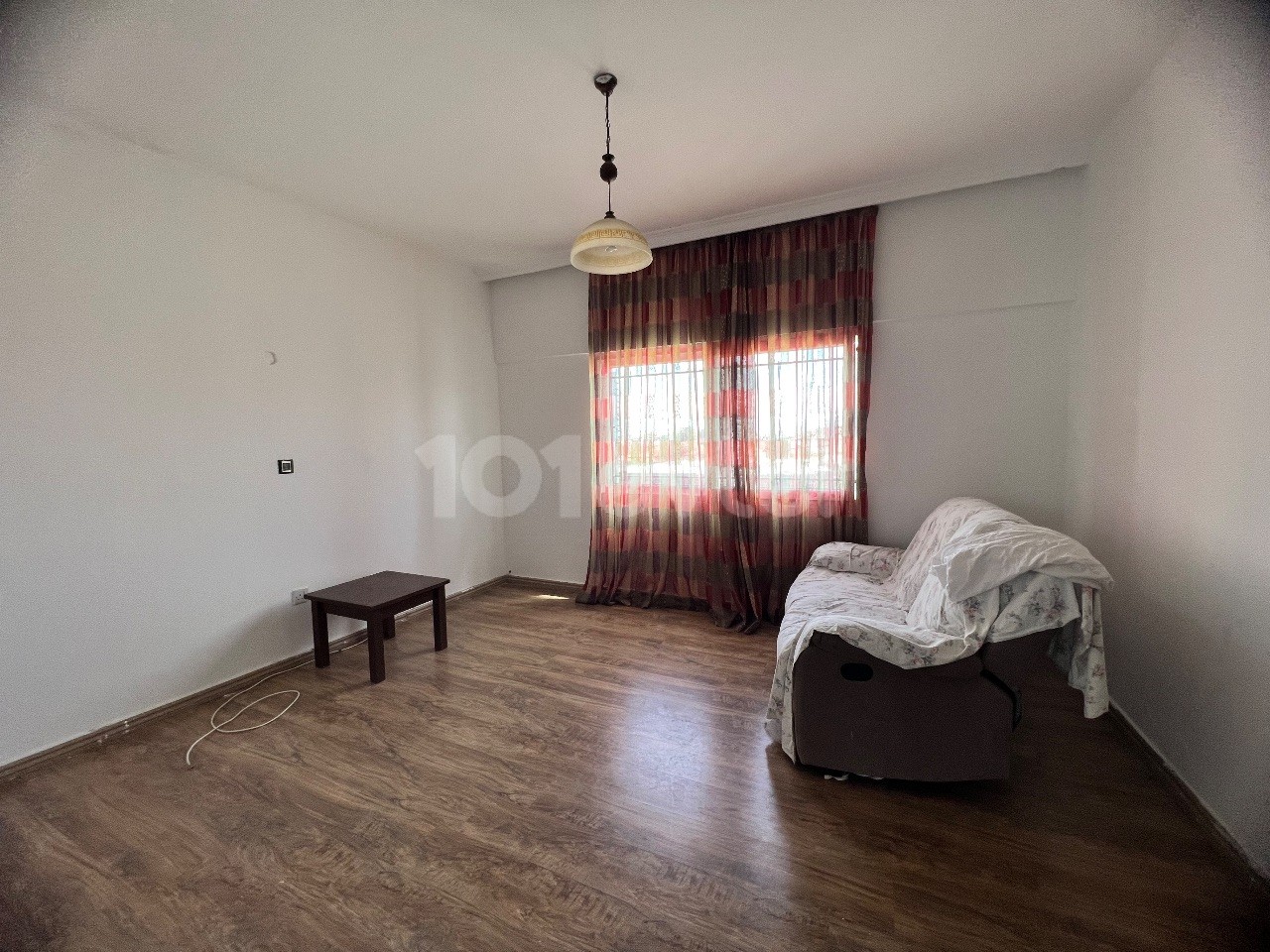 Rental 350m2 flat suitable for office in Tuzla