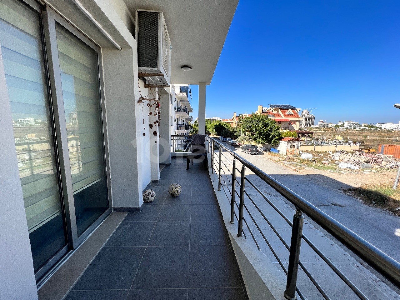 Big Square Meters 2+1 Flat In Long Beach With Sea View