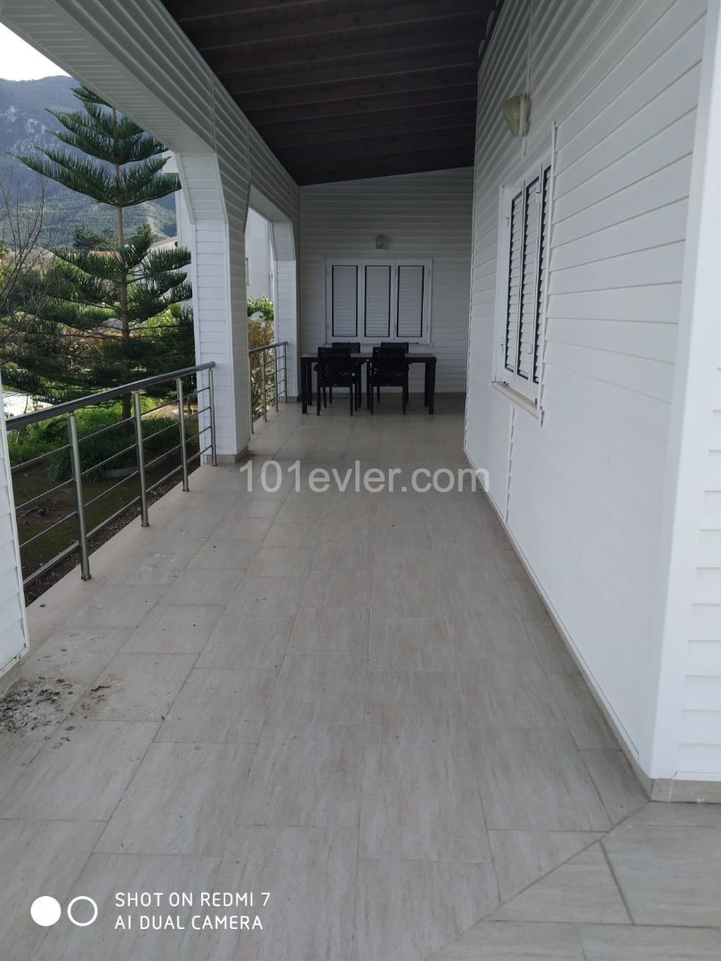 VILLA ZUM VERKAUF IN KYRENIA / LAPTA ** 