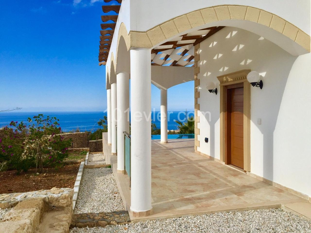 Esentepe satilik sea view villa ** 