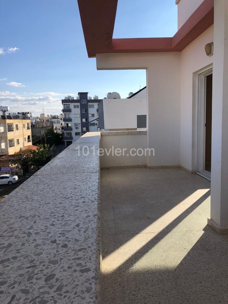 For immediate sale, the complete building! A Complete Turkish-Made Building Consisting of an Investment Property, an Opportunity Product, 6 Apartments, 2 Penthouses and 4 Apartments. ** 