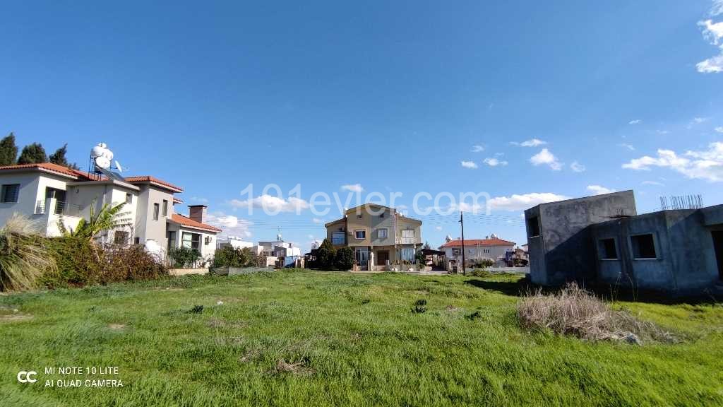 Türk Tapulu villalık veya 2 adet ikiz villalık arsa, Çin Evi'nin üst tarafında Gönyeli'nin nezih bir bölgesinde