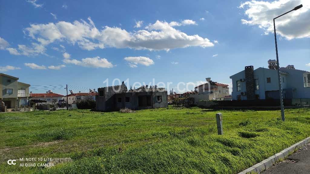 Türk Tapulu villalık veya 2 adet ikiz villalık arsa, Çin Evi'nin üst tarafında Gönyeli'nin nezih bir bölgesinde