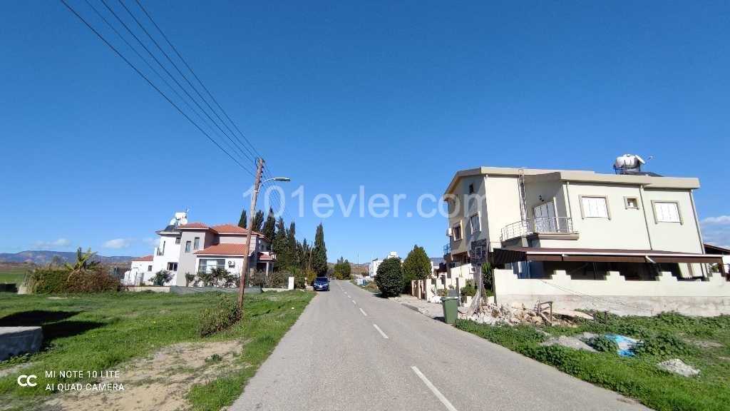 Türk Tapulu villalık veya 2 adet ikiz villalık arsa, Çin Evi'nin üst tarafında Gönyeli'nin nezih bir bölgesinde