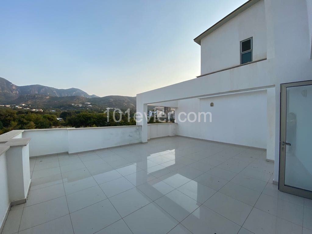 A 2-bedroom apartment with a large terrace, sea and mountain views, like Zero, Penthouse ** 