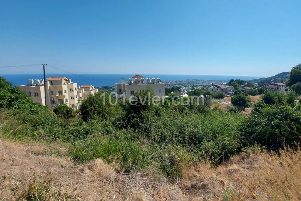 820m2 Grundstück zum Verkauf, mit Blick auf das Meer, ohne die Front in Lapta zu schließen ** 