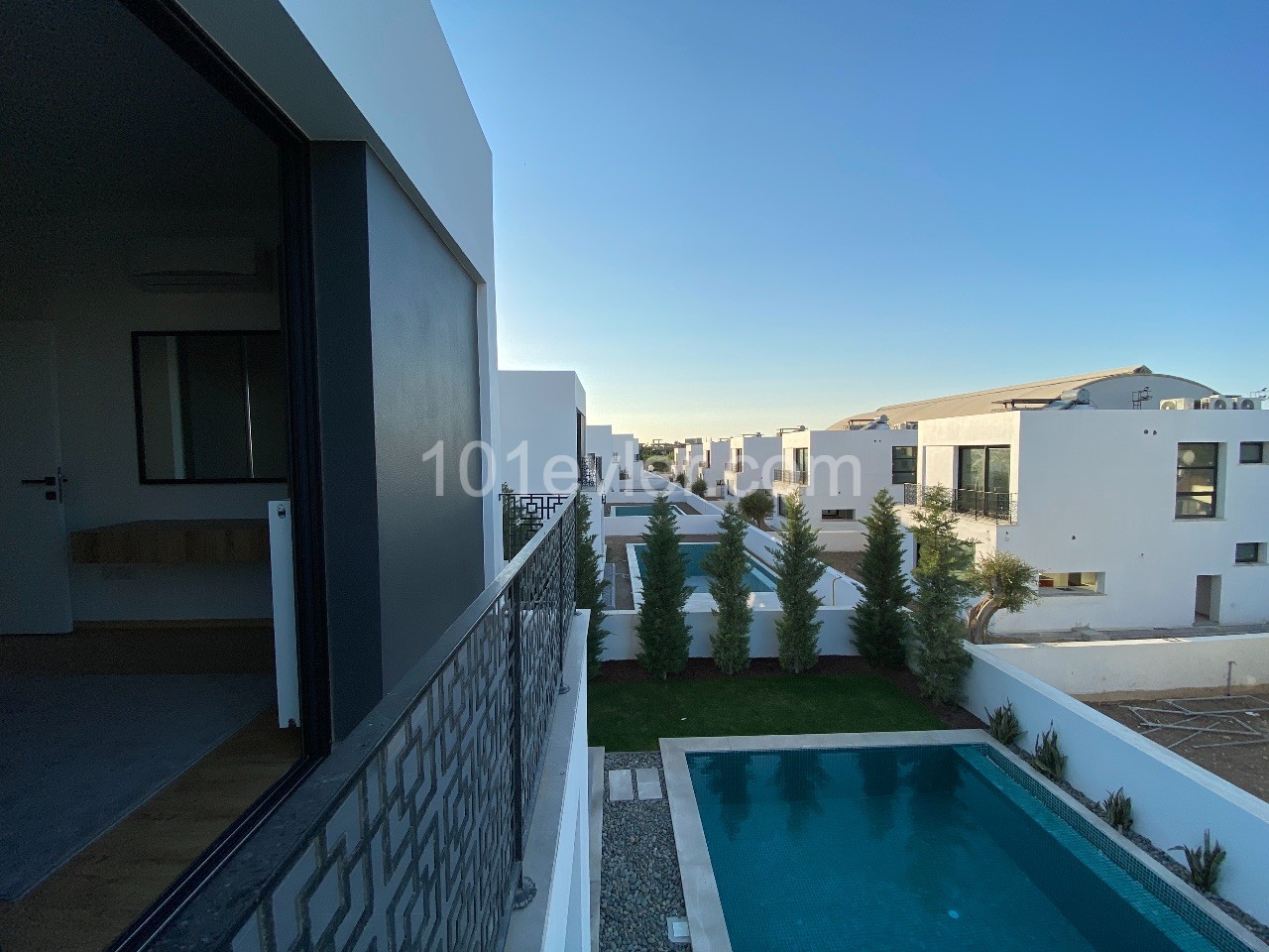 Modern 3 Bedroom Villa For Sale Located 10 Minutes Walking Distance To The Center Of Kyrenia ** 