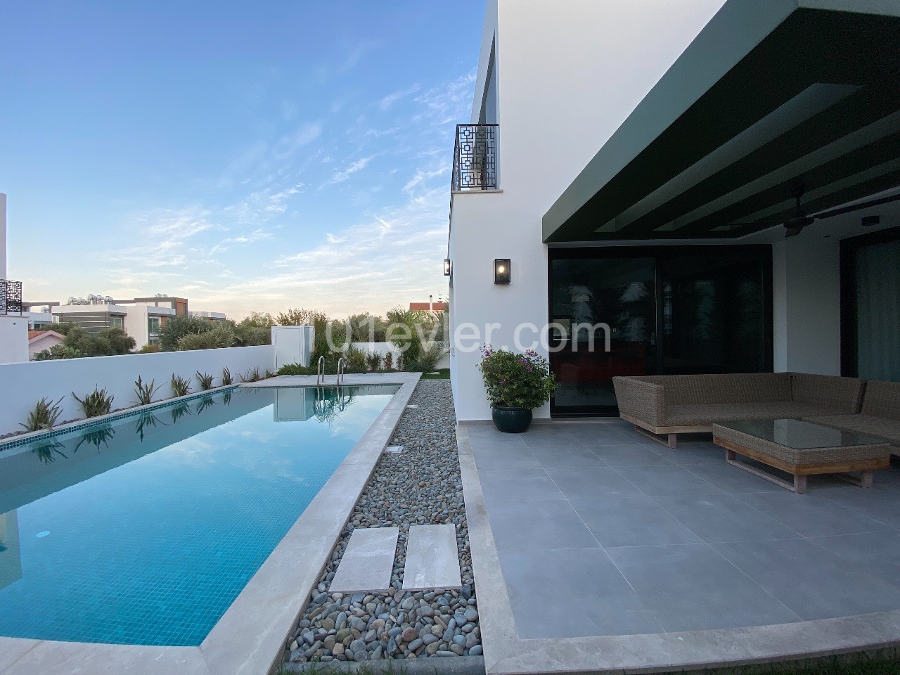 Modern 3 Bedroom Villa For Sale Located 10 Minutes Walking Distance To The Center Of Kyrenia ** 