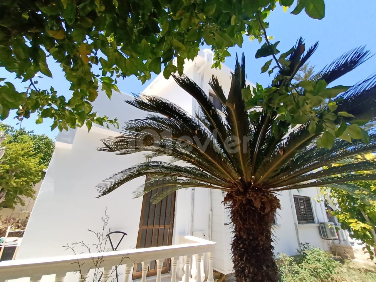 Large 3 bedroom detached house for sale, located by the sea, within walking distance of Kyrenia Center ** 